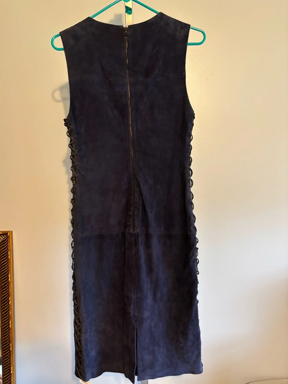 ALICE + OLIVIA LAMBS LEATHER‎ DECORATIVE SIDES SLEEVELESS 10
